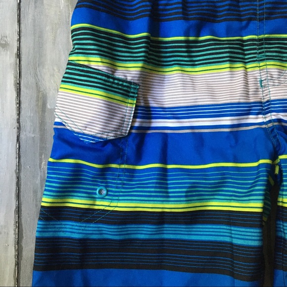 Striped Swim Trunks Mesh-Lined Board Short Boys M8 - Picture 7 of 10